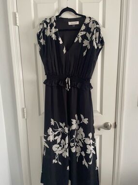 Taylor Black Floral Maxi Dress with White Blooms- never worn but no tag